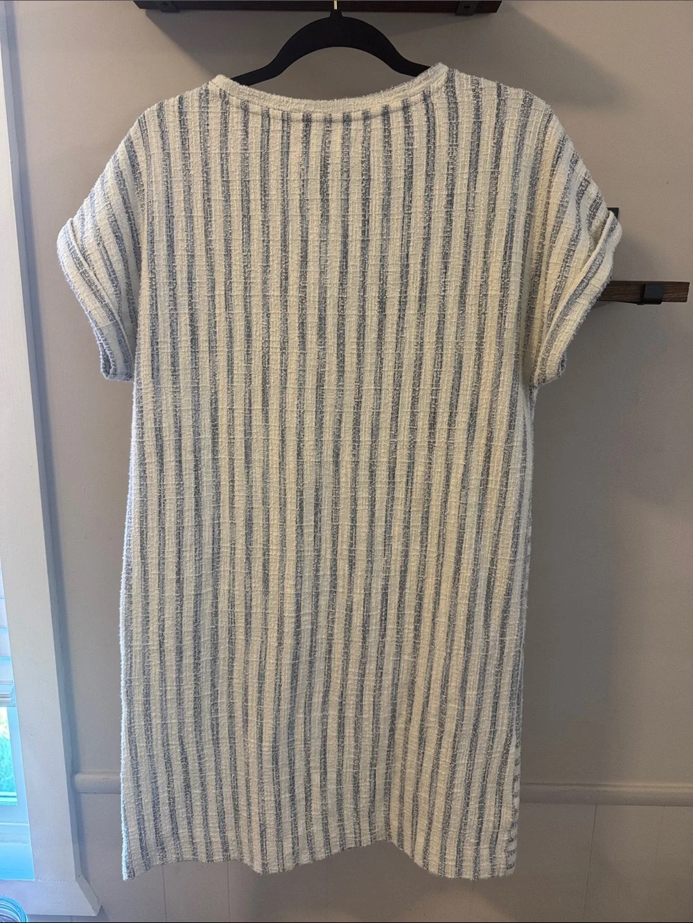 Lou & Grey Striped Short-Sleeve Boucle Shift Dress - White & Blue Size Medium